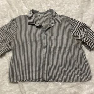 Cropped, short sleeve, button down top